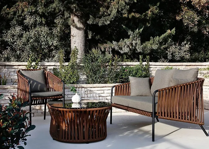 Little Green Bay Hotel