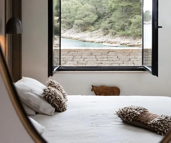 Hotel Little Green Bay