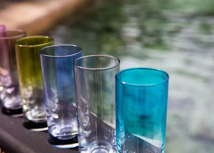 Little Green Bay Hotel