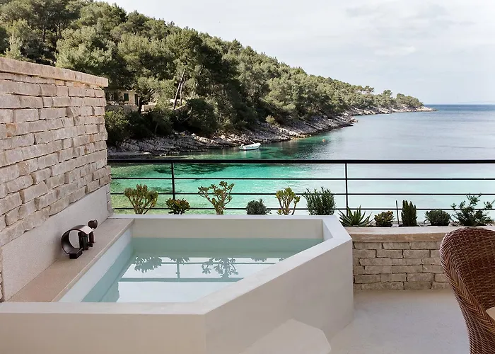 Little Green Bay Hotel Hvar Town