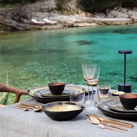 Little Green Bay Hotell